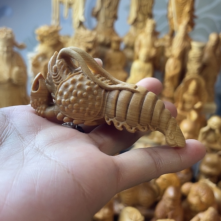 柏木（崖柏）小龙虾