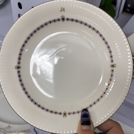 L***l金葡萄瓷器欢迎您