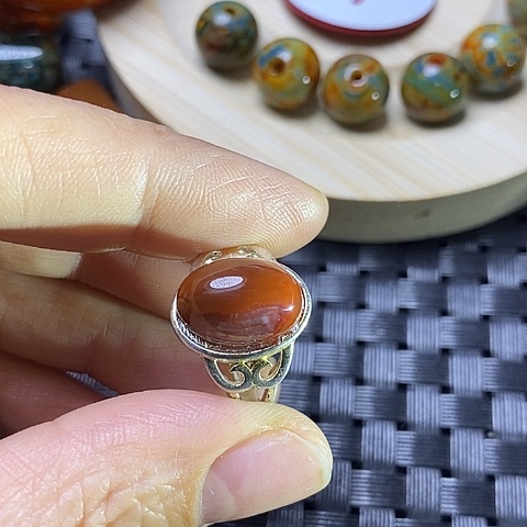 未镶嵌颈饰玛瑙/玉髓紫**雾