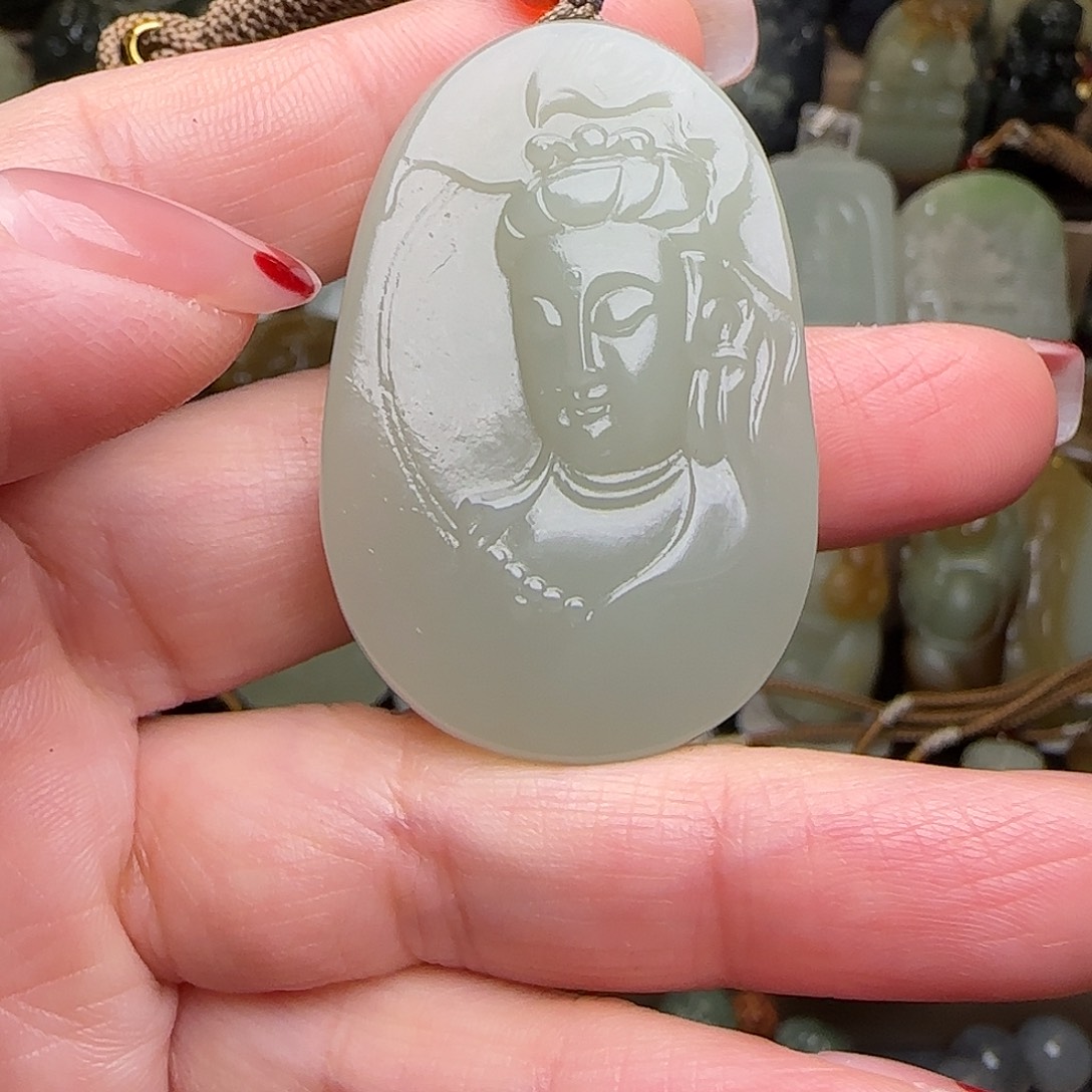 和田玉颈饰未镶嵌