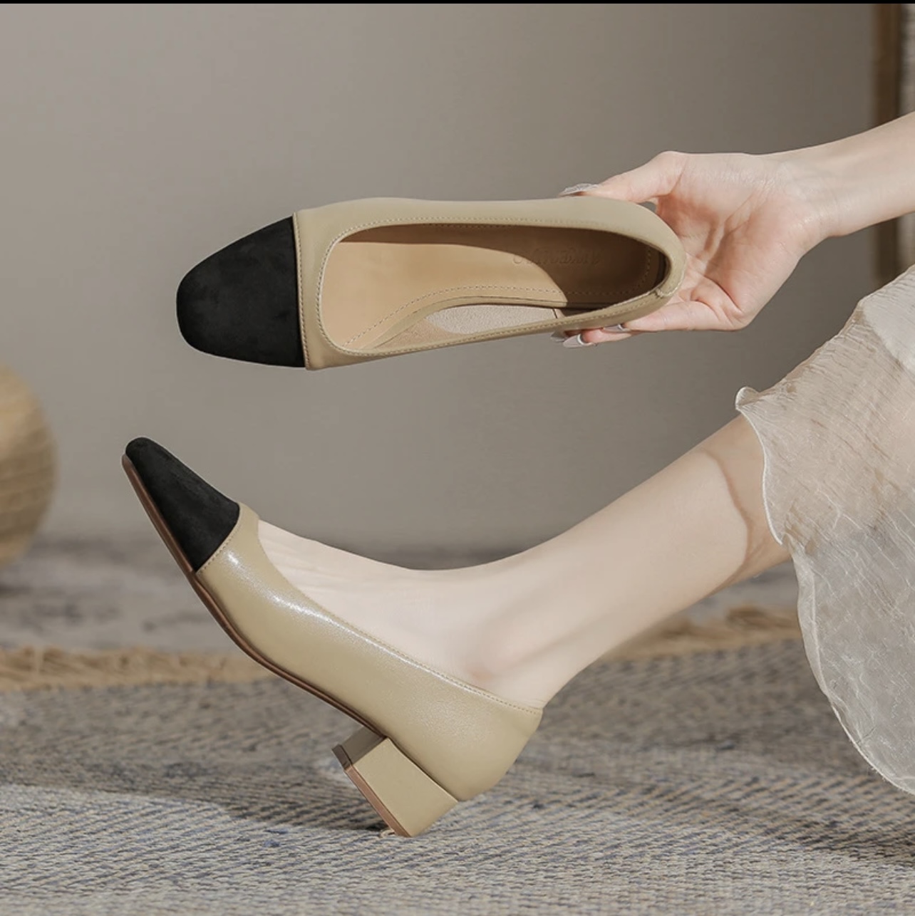 羊皮拼色小香风粗跟2025新款中跟法式高跟鞋鞋子