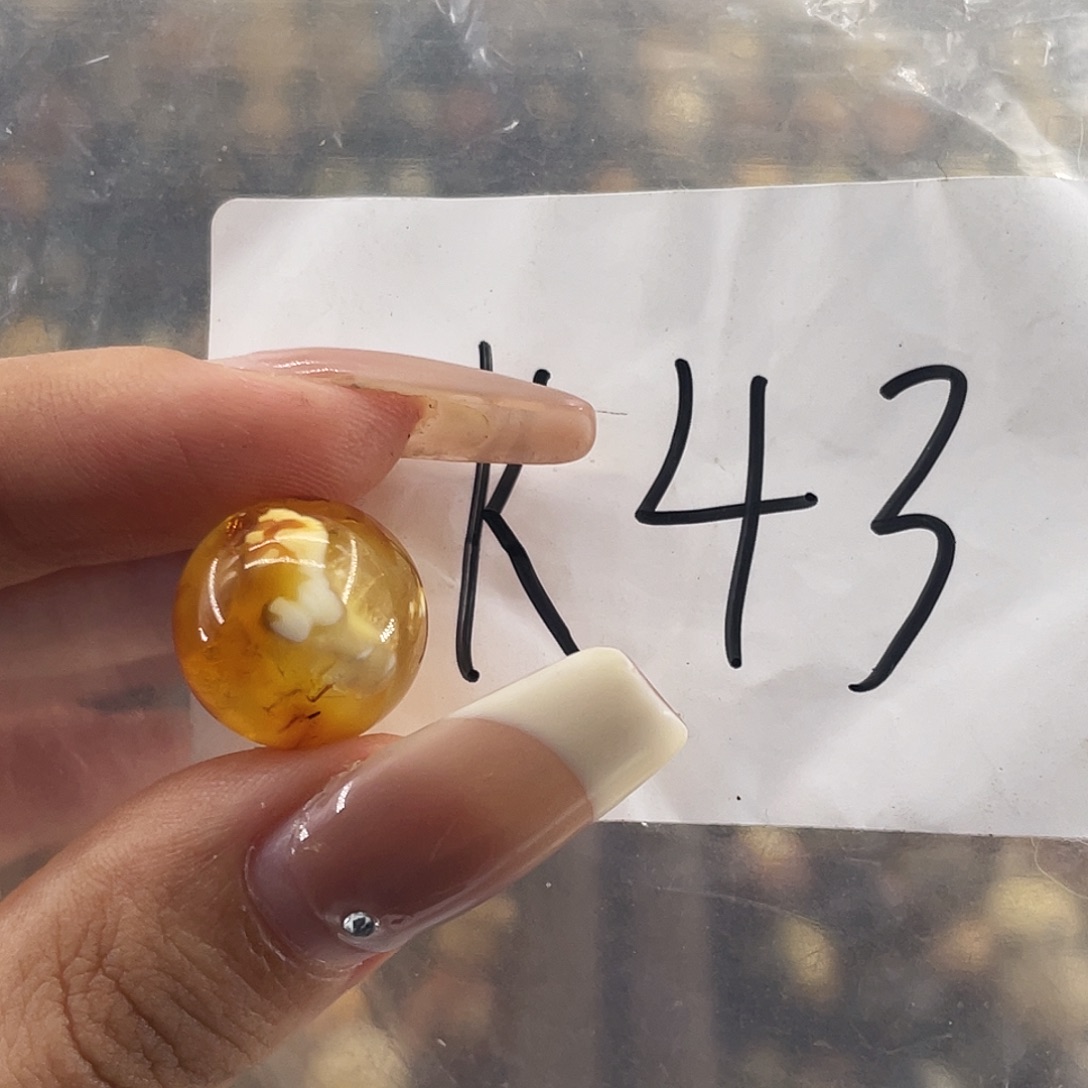 琥珀未镶嵌裸石15福利