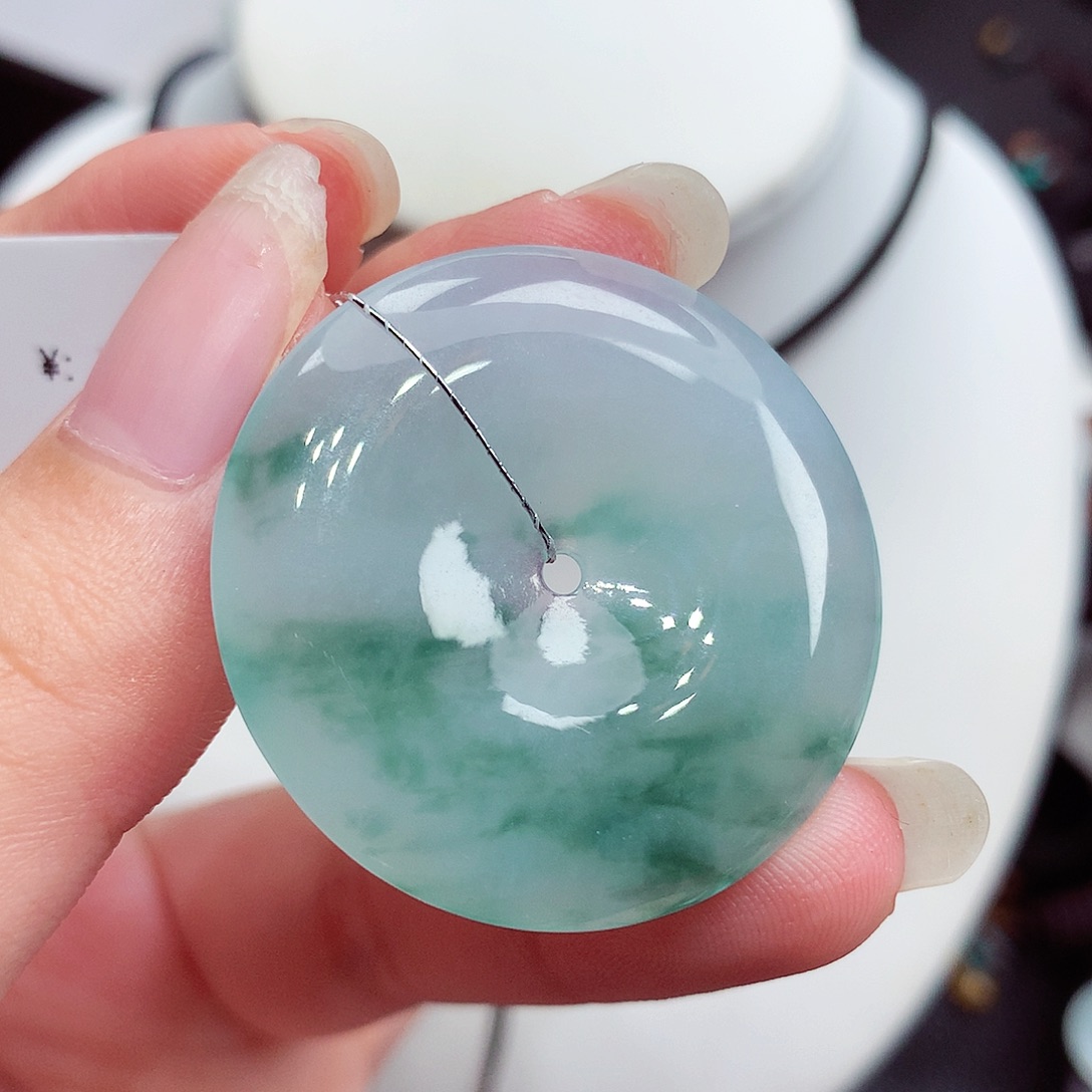 翡翠未镶嵌颈饰翡翠26，33.9/5.1