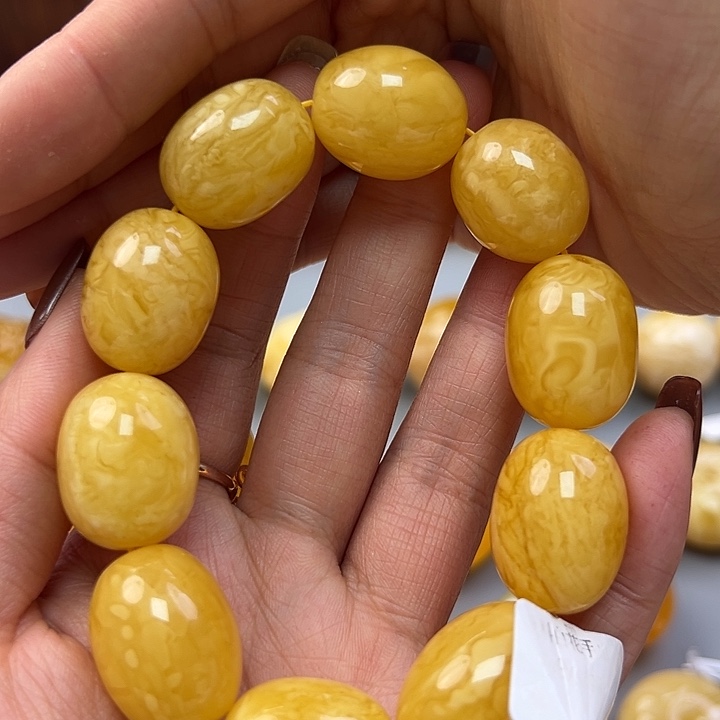 蜜蜡未镶嵌珠宝奇石