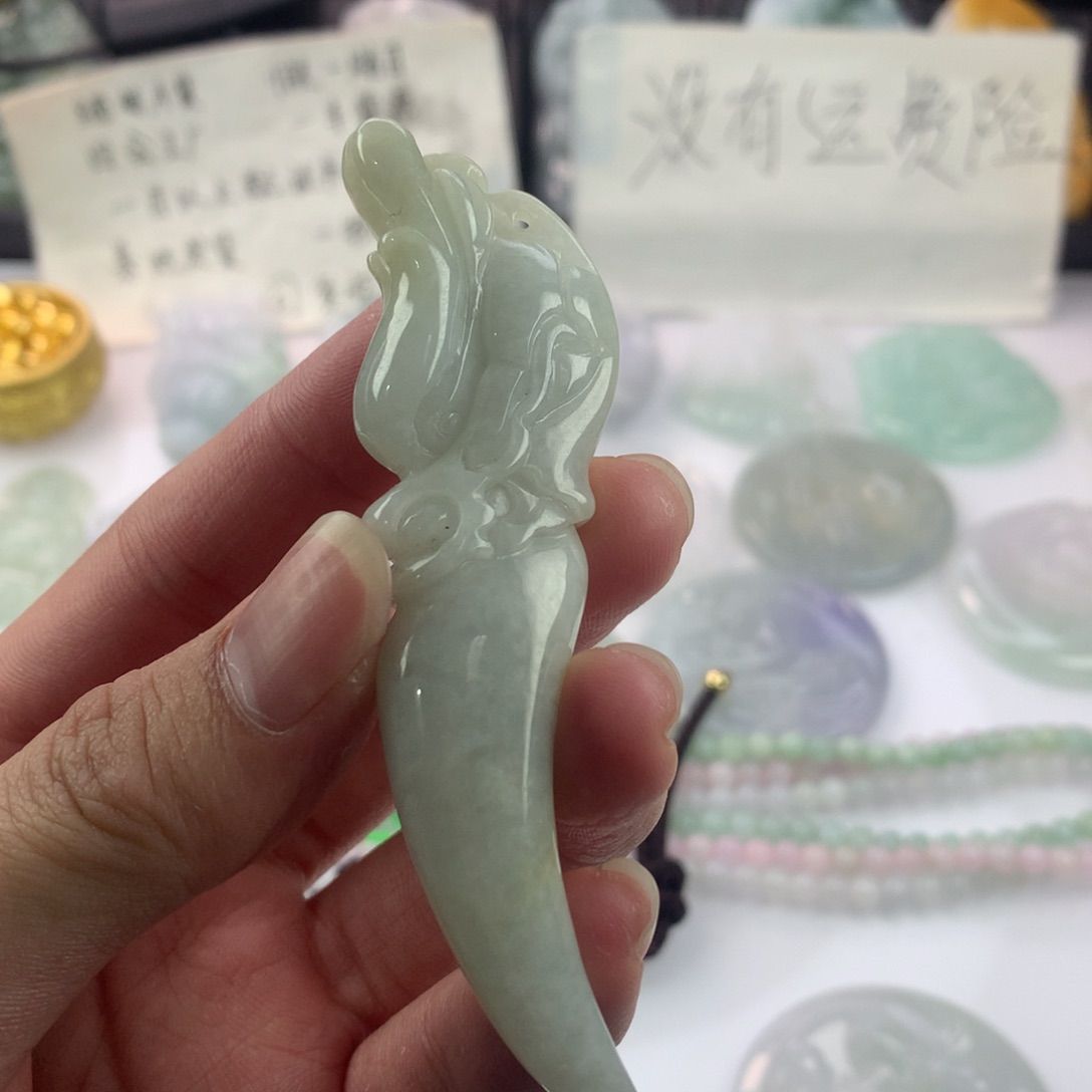 翡翠颈饰未镶嵌　