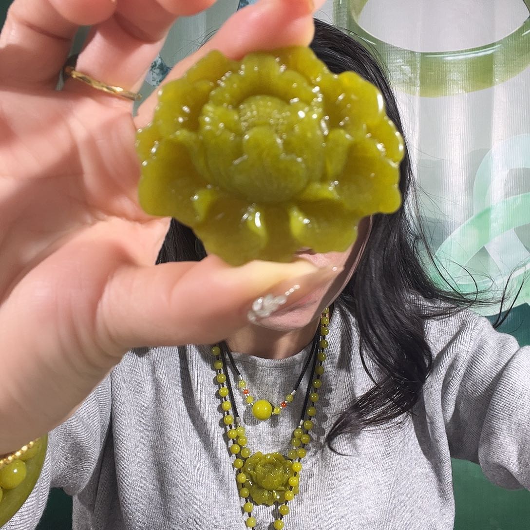蛇纹石玉合金项链