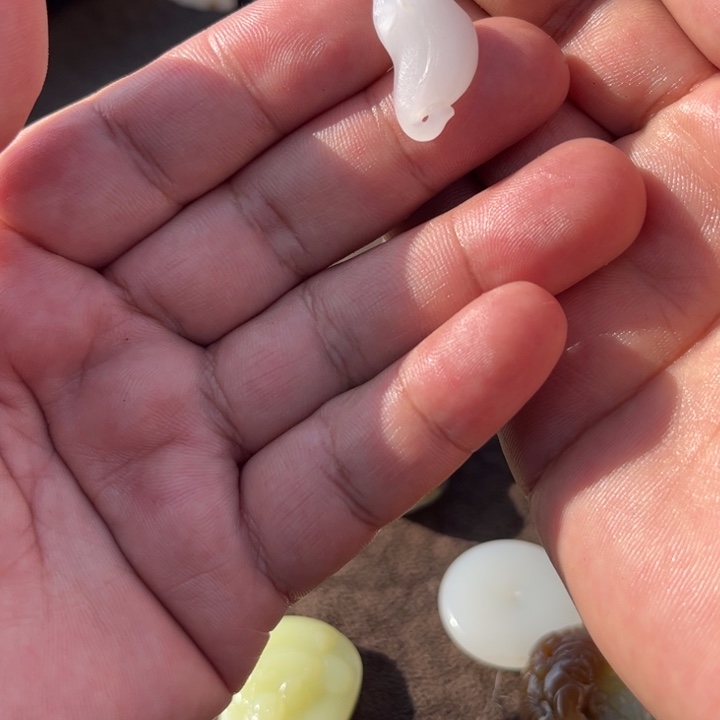 和田玉颈饰未镶嵌