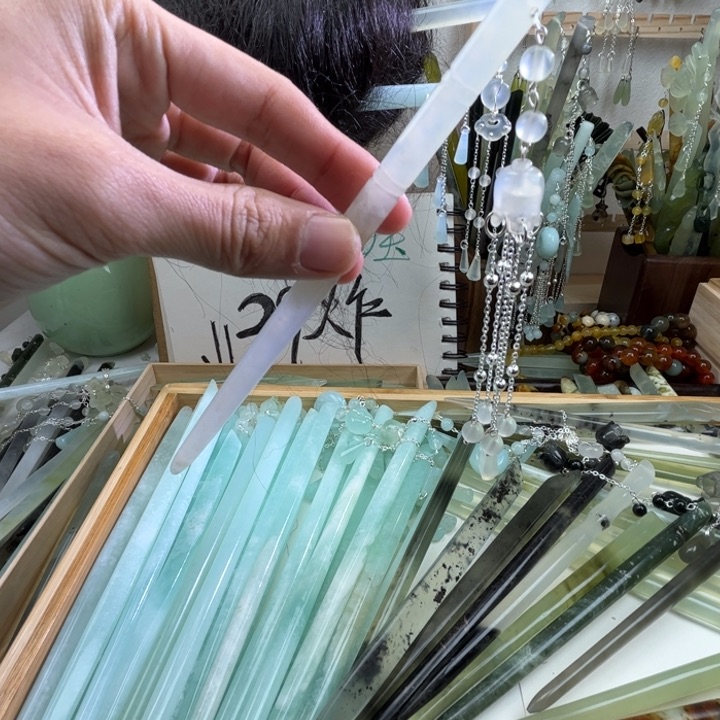 蛇纹石玉发饰未镶嵌