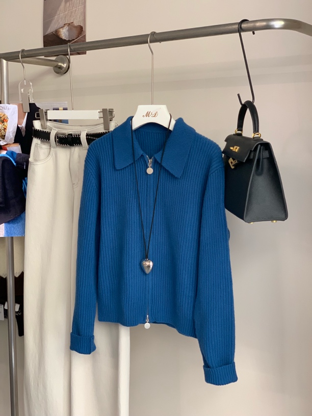 元宝翻领拉链开衫长袖女短款毛针织衫气质秋冬纯色