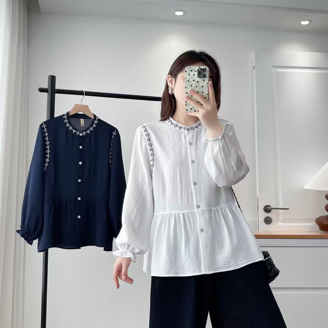 2025秋季新款设计感气质女士长袖衬衫绣花宽松洋气上衣