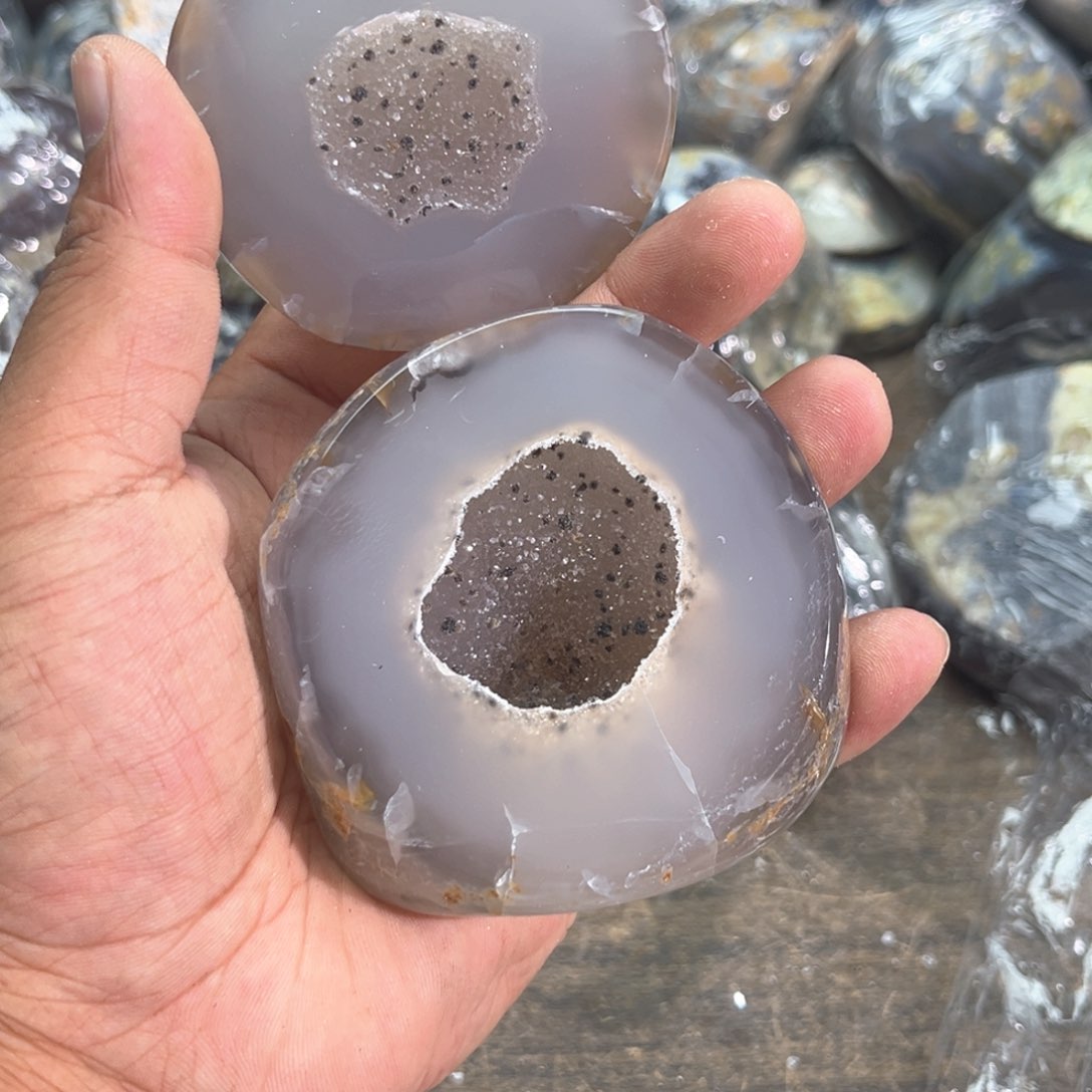 未镶嵌水晶大型摆件（非配饰）