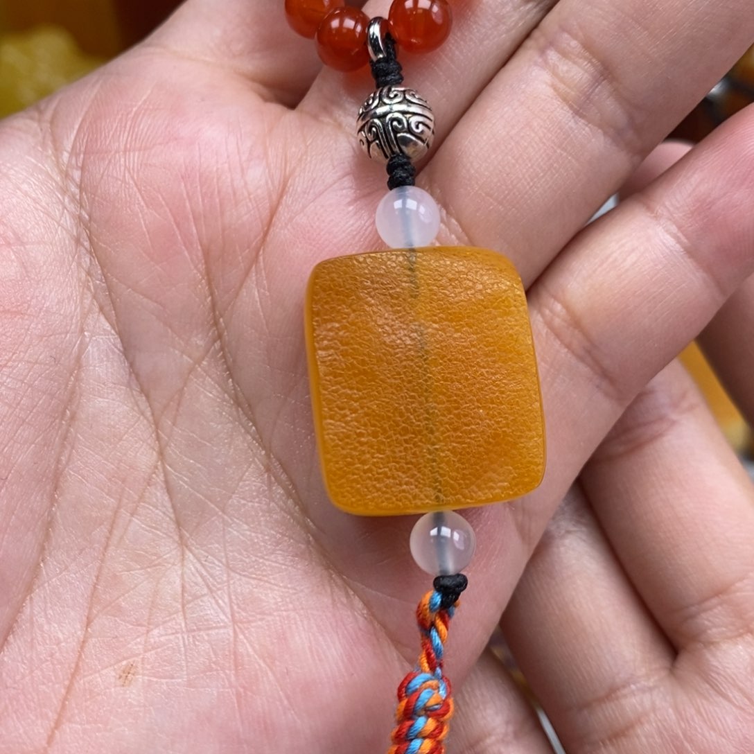 琥珀吊坠(赠链)未镶嵌