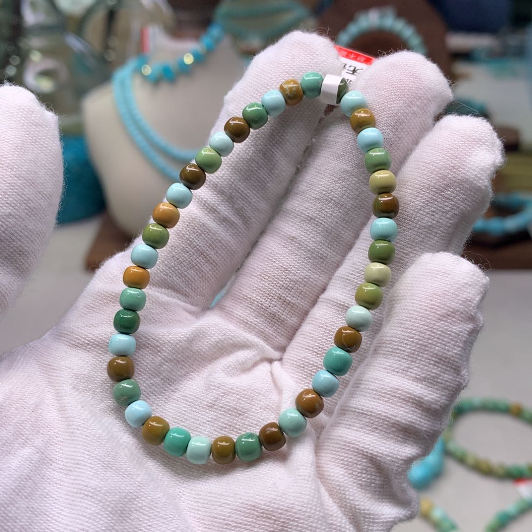 绿松石配饰未镶嵌