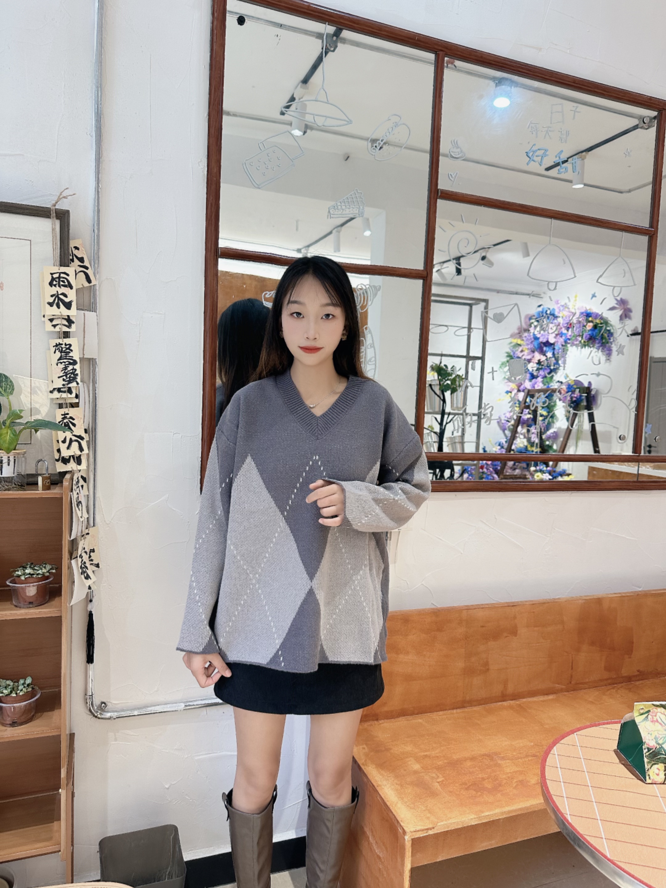 2025秋冬季V领复古菱格宽松慵懒大码毛衣宽松显瘦时尚百搭不挑人