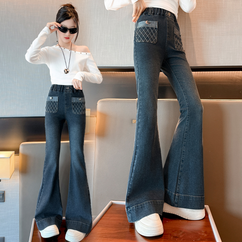 女童喇叭裤春秋季2025新款时髦百搭中大儿童装修身牛仔微喇长裤子