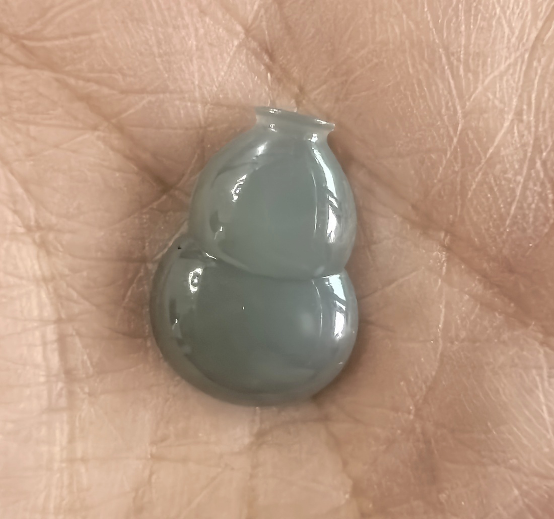 冰透翡翠葫芦吊坠