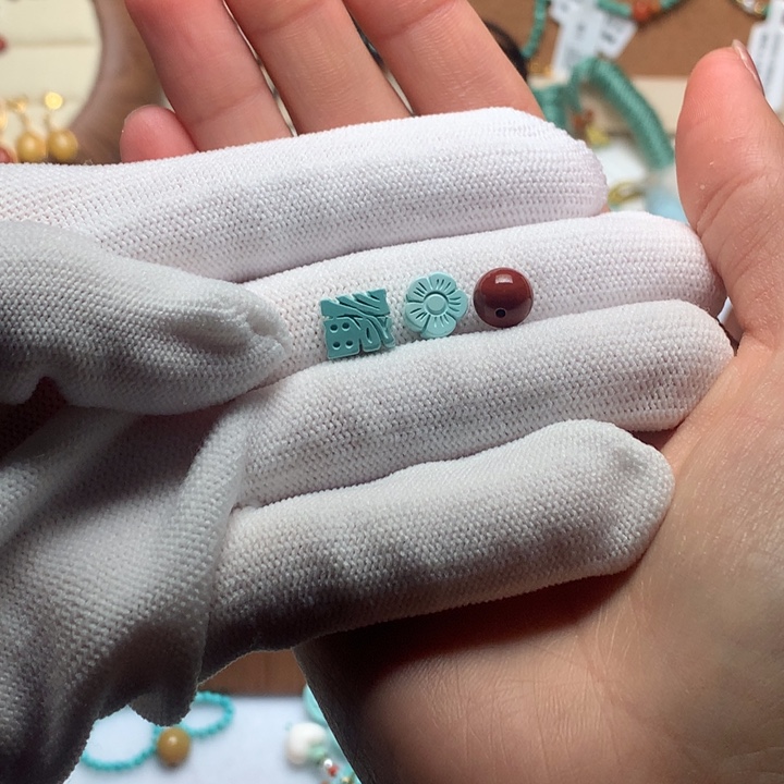 雨***晴南红玛瑙未镶嵌珠宝奇石