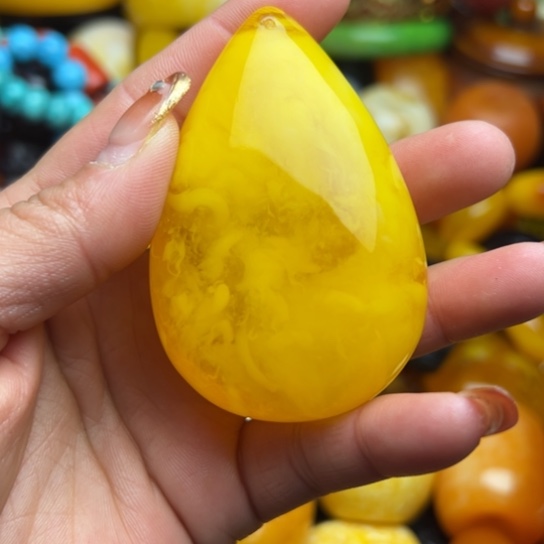 琥珀手串未镶嵌蜜蜡