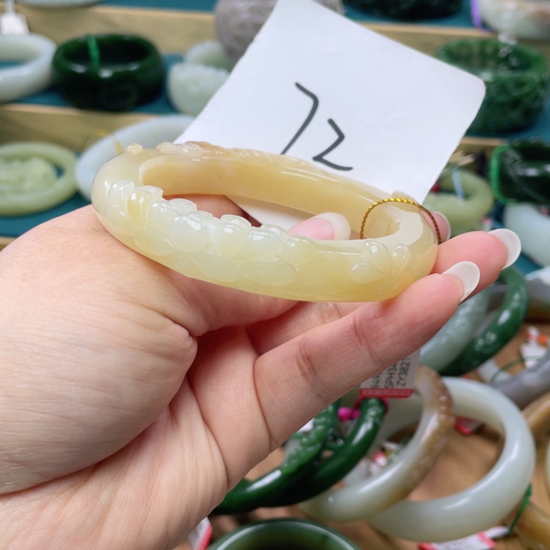 未镶嵌手镯和田玉圈口57