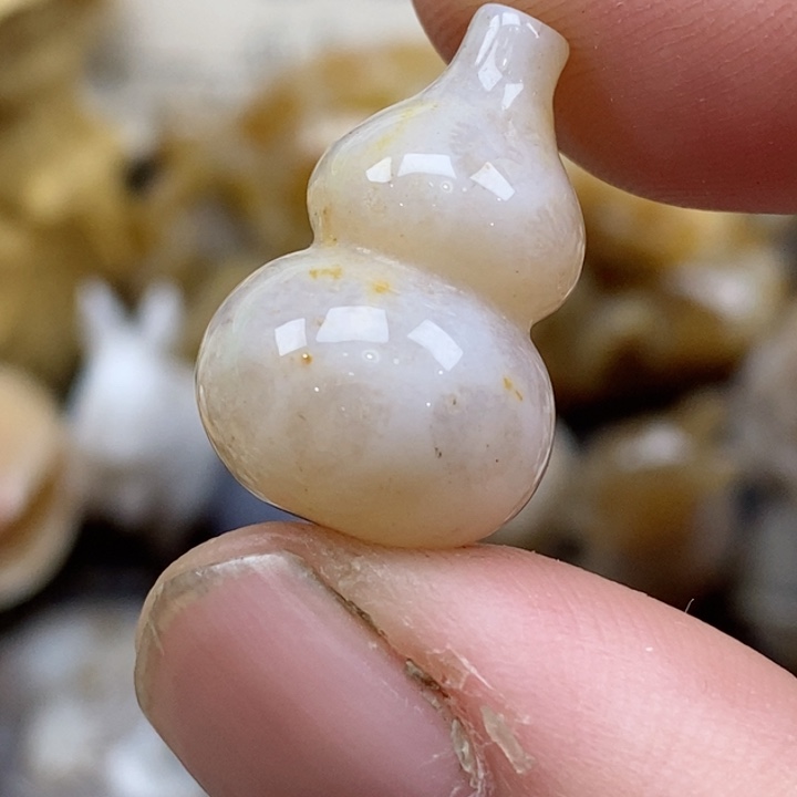 颈饰未镶嵌硅化珊瑚（珊瑚玉）没打孔 小