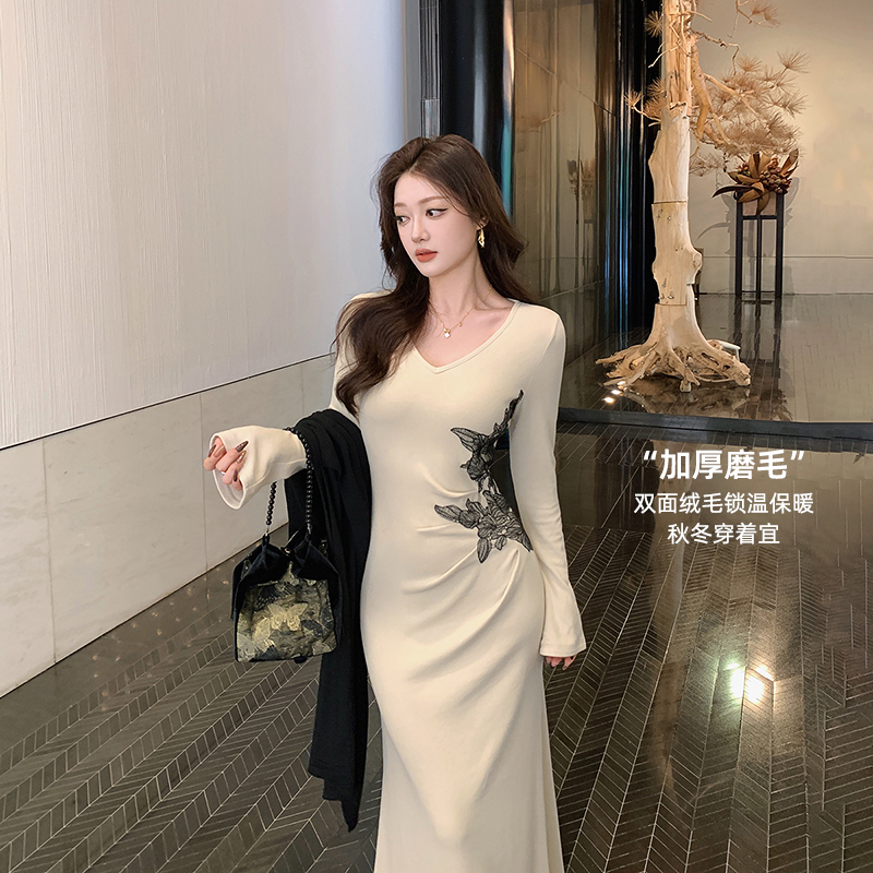 【现货清仓】 绝美长款裙女秋冬修身显瘦连衣裙