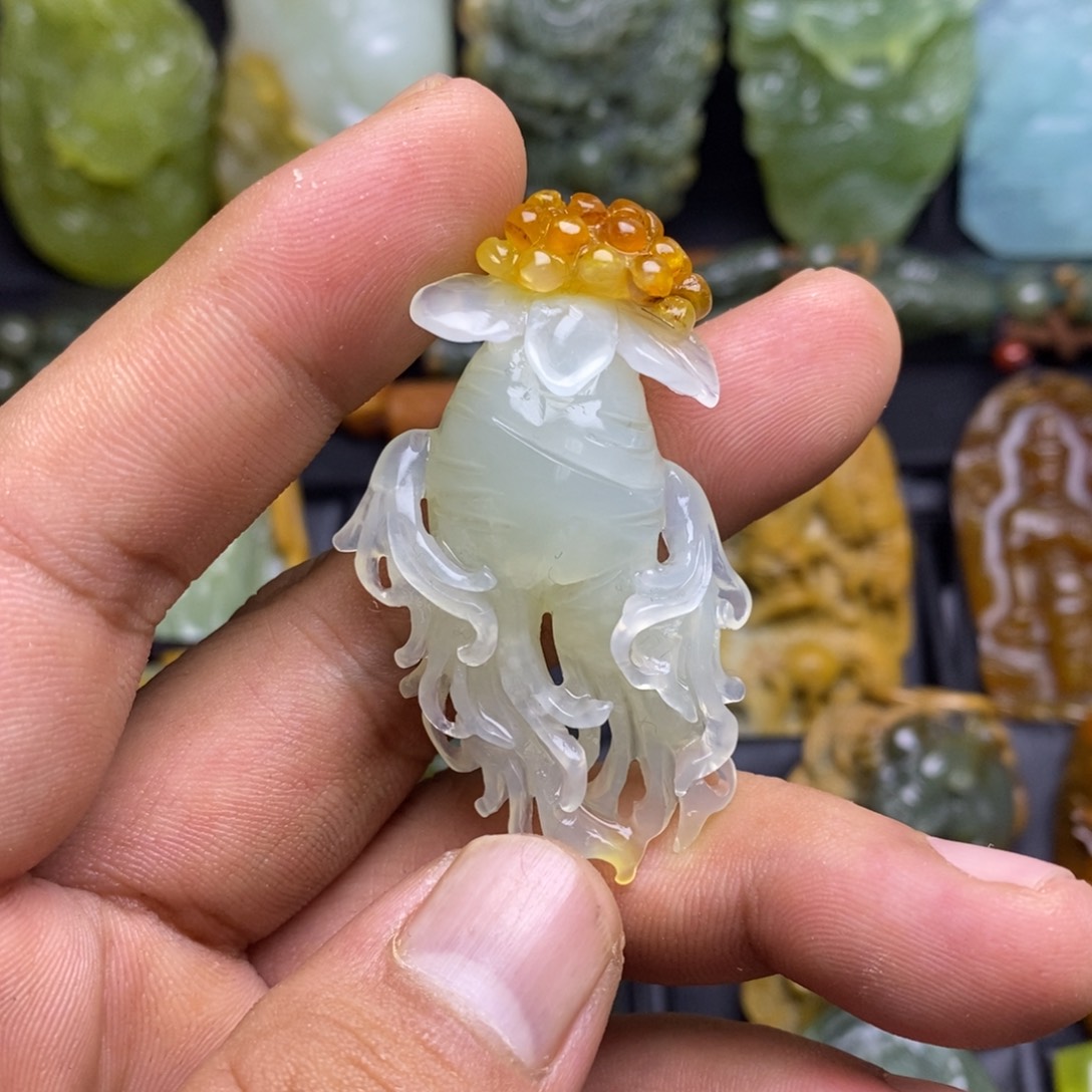 蛇纹石玉吊坠(不含链)未镶嵌