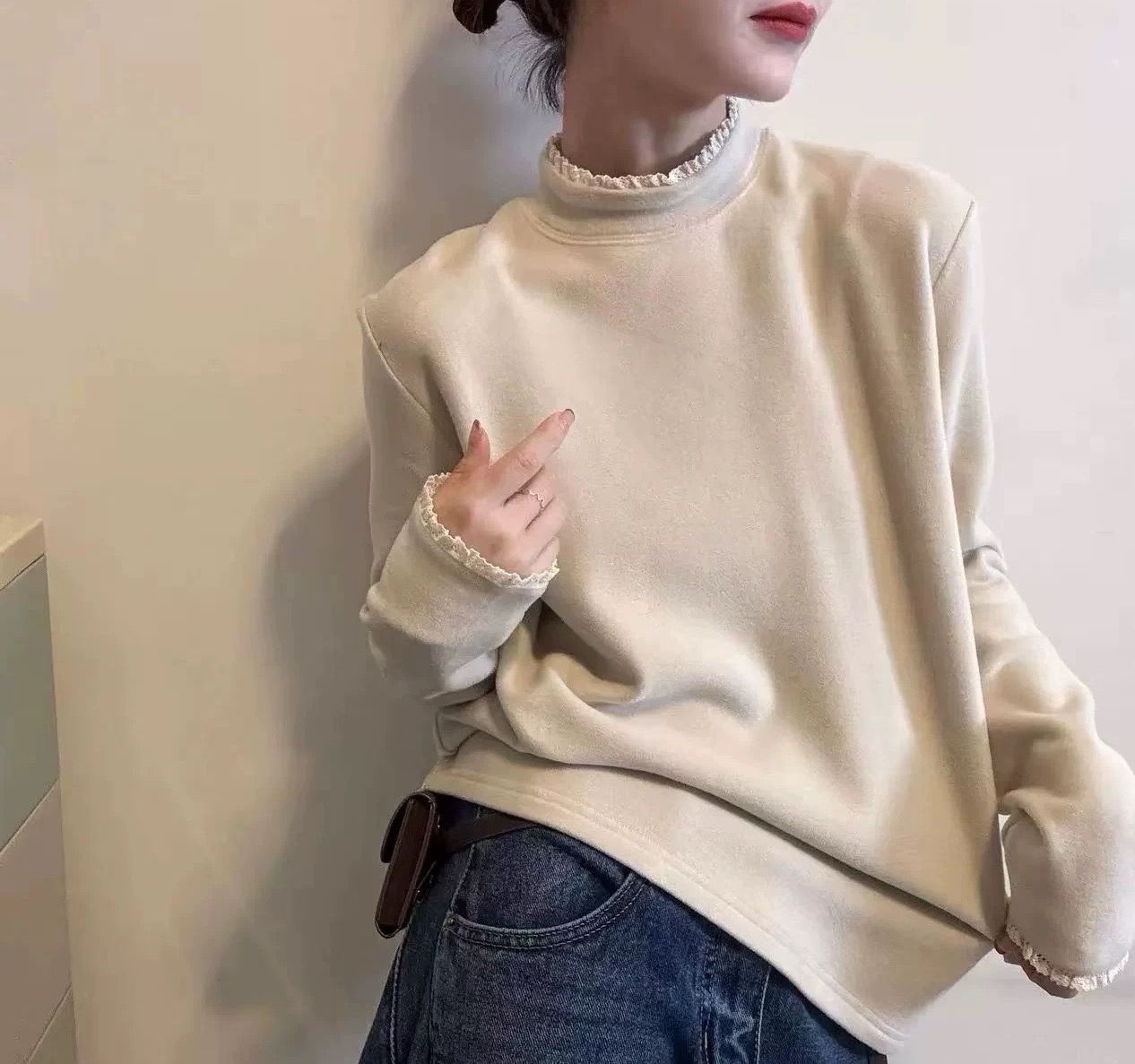 9565-BQ时尚半高领蕾丝拼接德绒上衣（80-135）