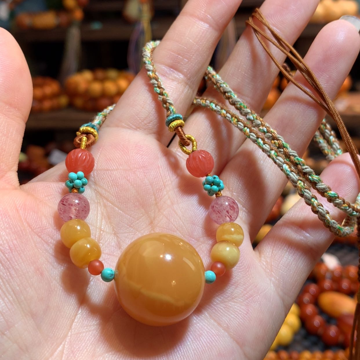 【闪购商品】蜜蜡吊坠(赠链)未镶嵌