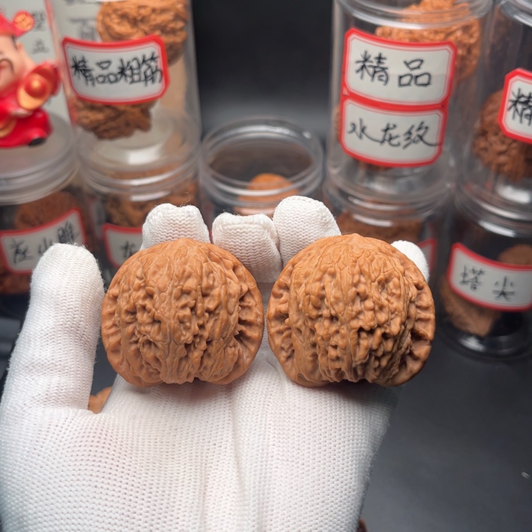 文玩核桃把件44全品平谷绣球