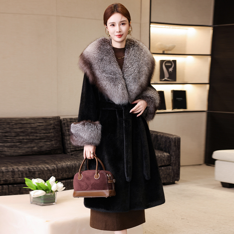 米赛娅2025新款气质长款皮草貂绒大衣 芬兰进口狐狸毛领超大毛领
