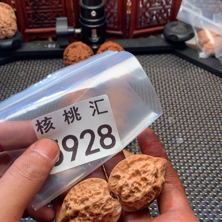 吊坠文玩核桃野生