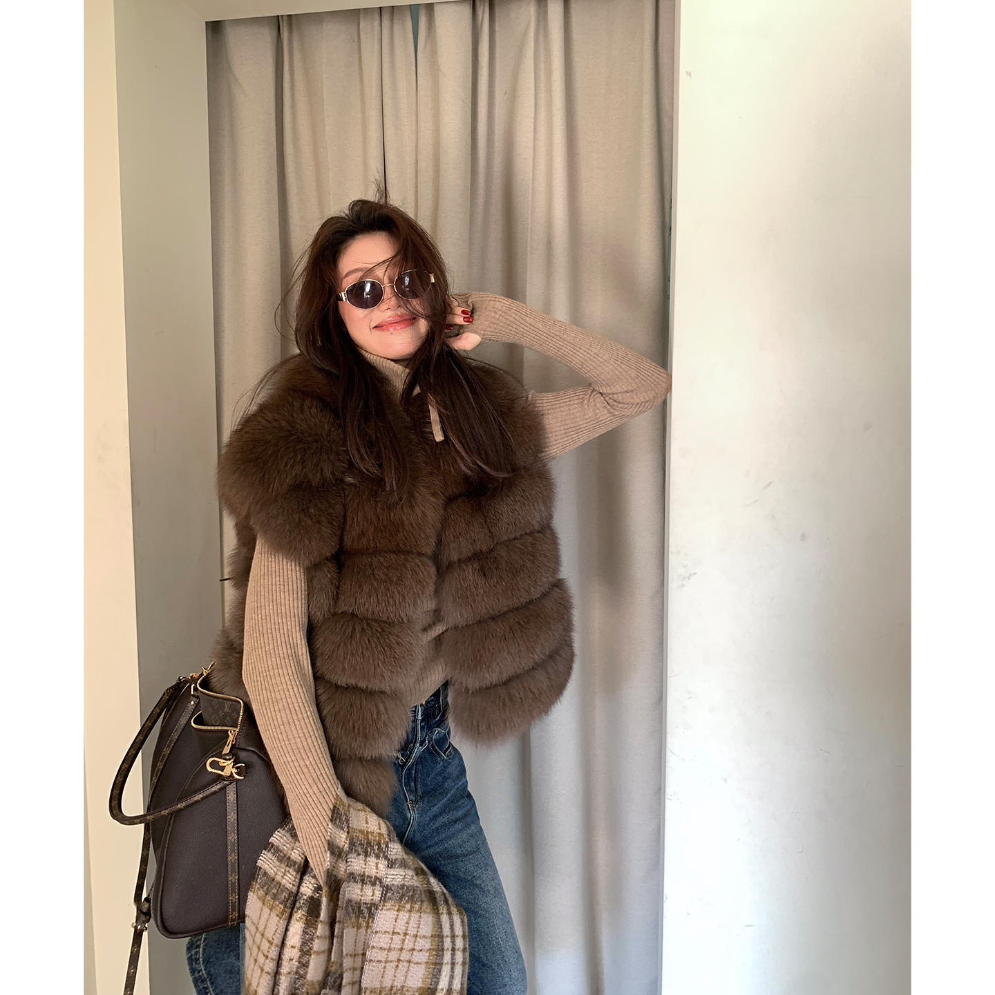 【ALONESAVOR】龍喜儿 高级感轻奢狐狸毛气质加厚保暖皮草马甲V842