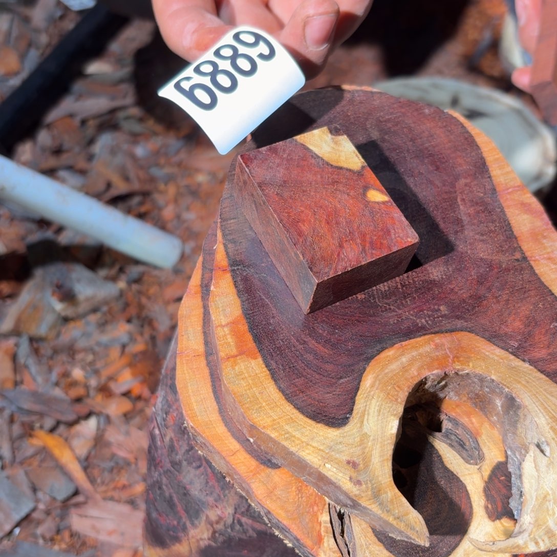 半***水檀香紫檀（小叶紫檀）6889