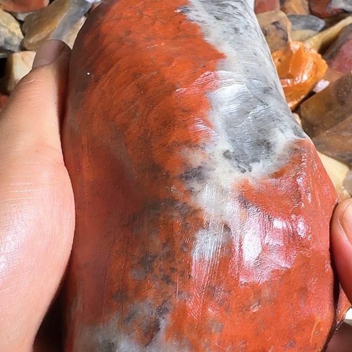 左***各寿山石老挝石素质