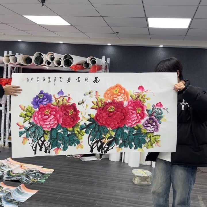 字画等多种形式的艺术作品和艺术作品