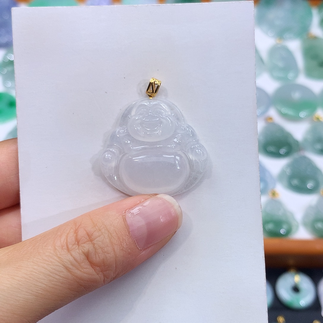 翡翠18K金镶嵌颈饰翡翠吊坠