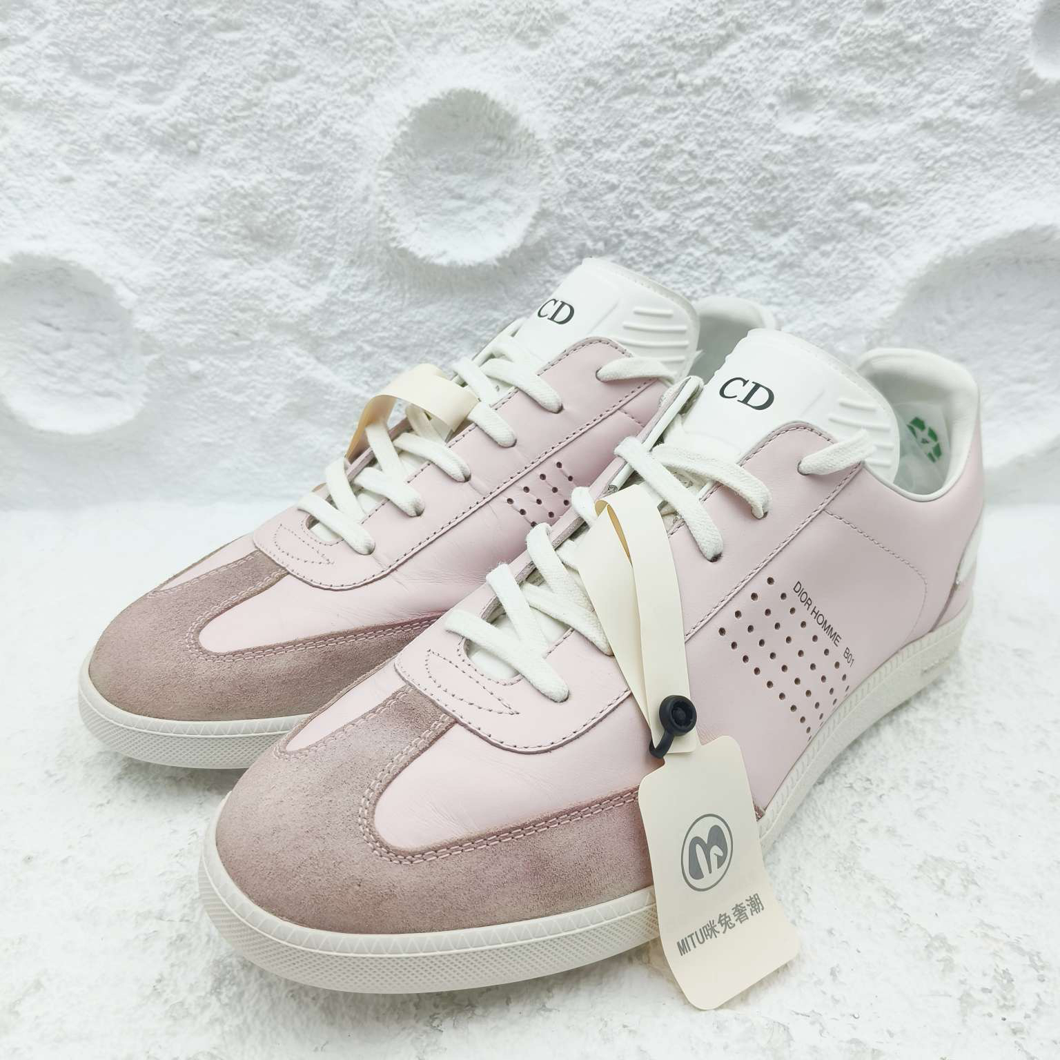 99新 DIOR/迪奥 /B01 牛皮低帮运动时尚板鞋/39码/非全新