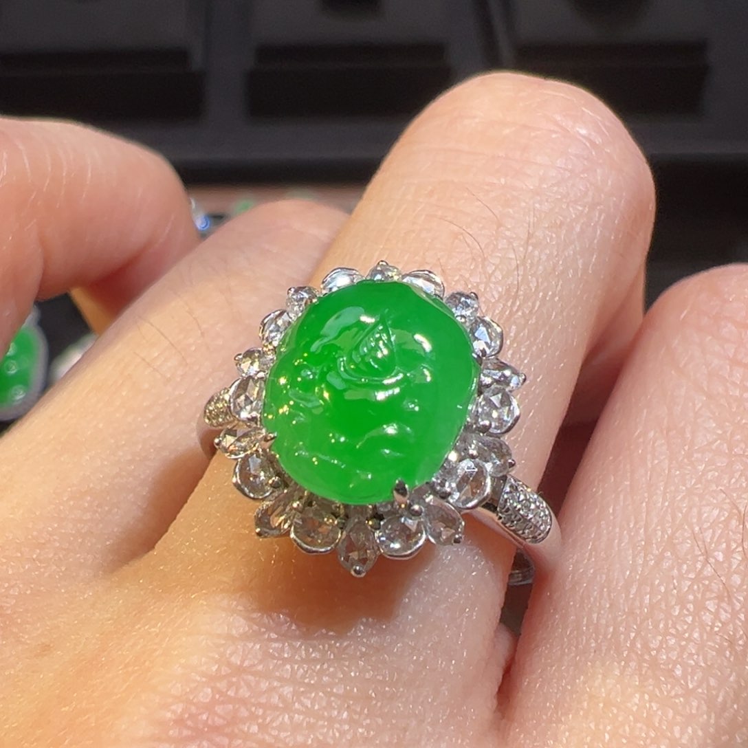 翡翠戒指18K金镶嵌收到货48小时鉴赏期