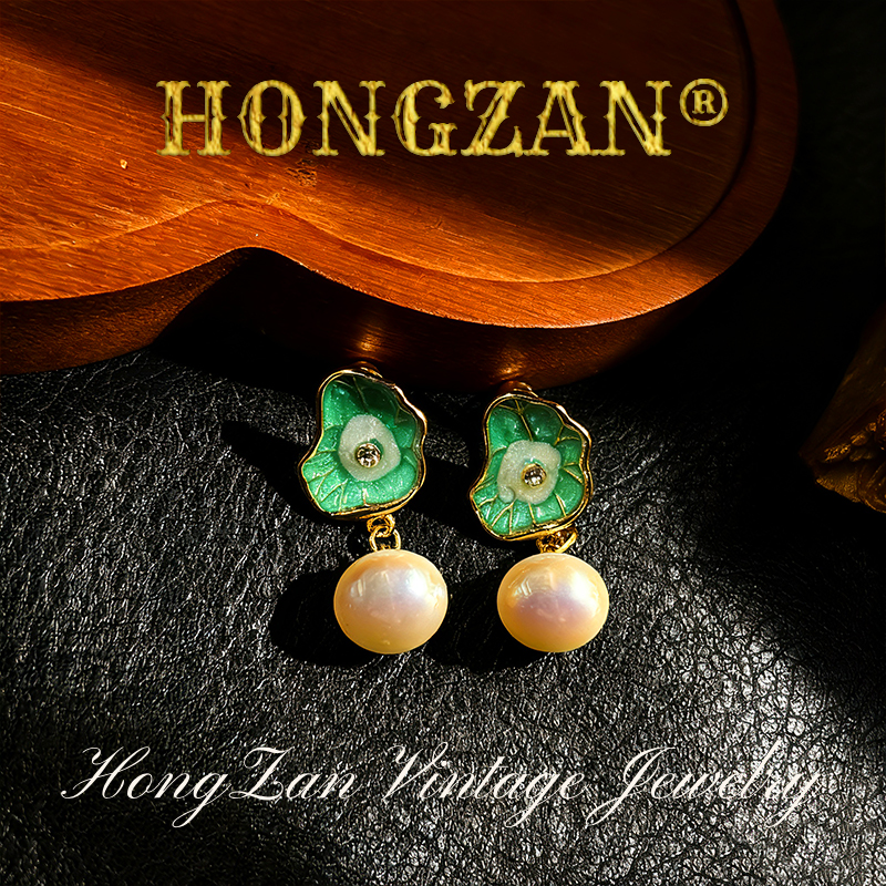铜合金亚克力耳饰 HONGZAN [荷风映月] 时尚百搭镀K耳钉 ES015