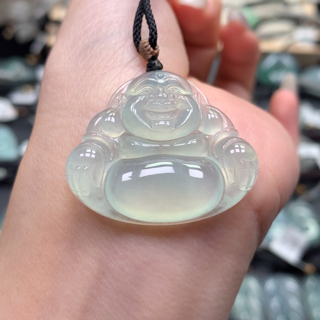 翡翠颈饰未镶嵌佛公