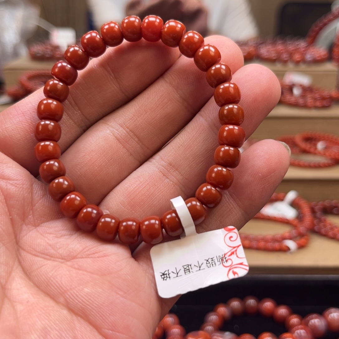 曲***南红玛瑙未镶嵌手链