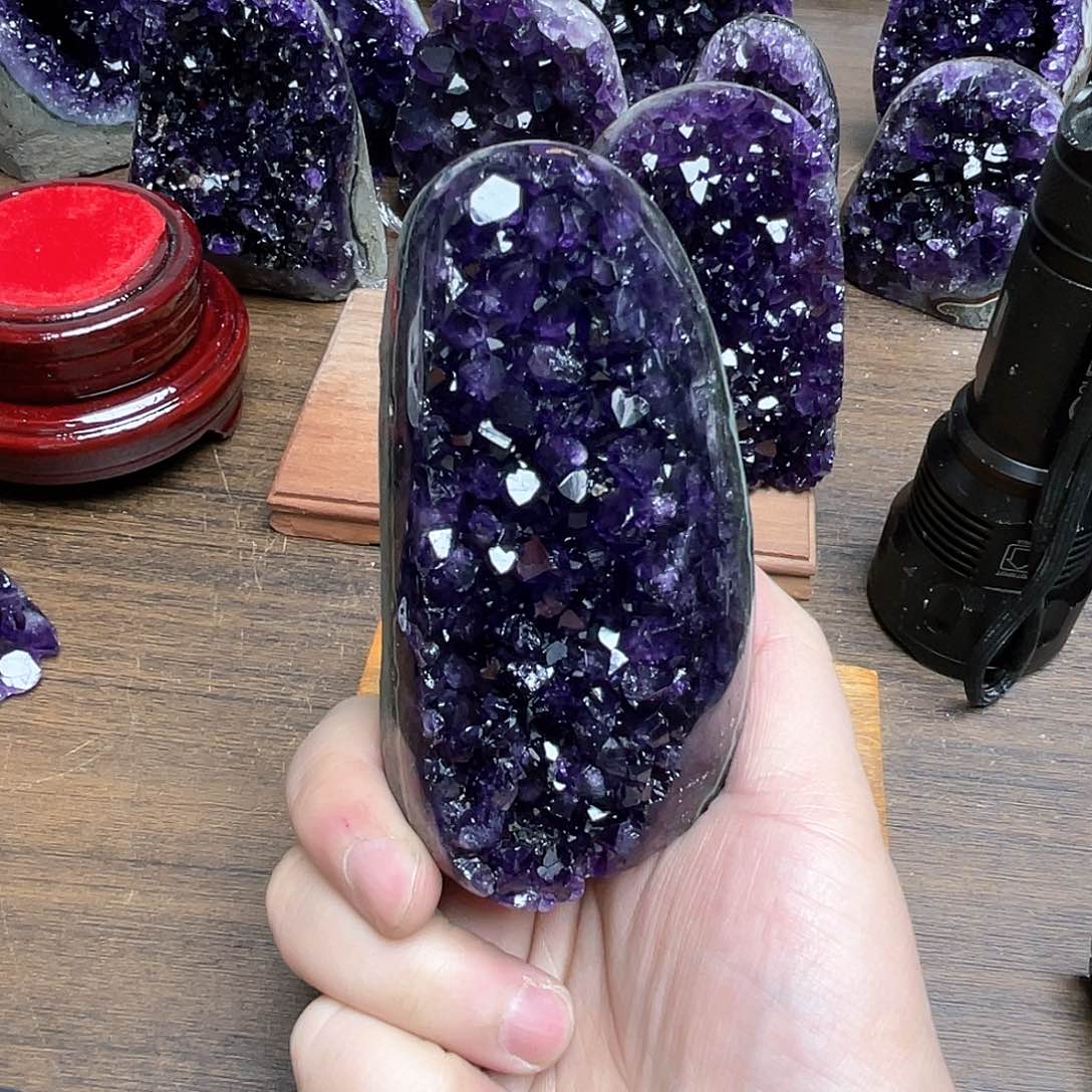 紫晶大型摆件（非配饰）未镶嵌