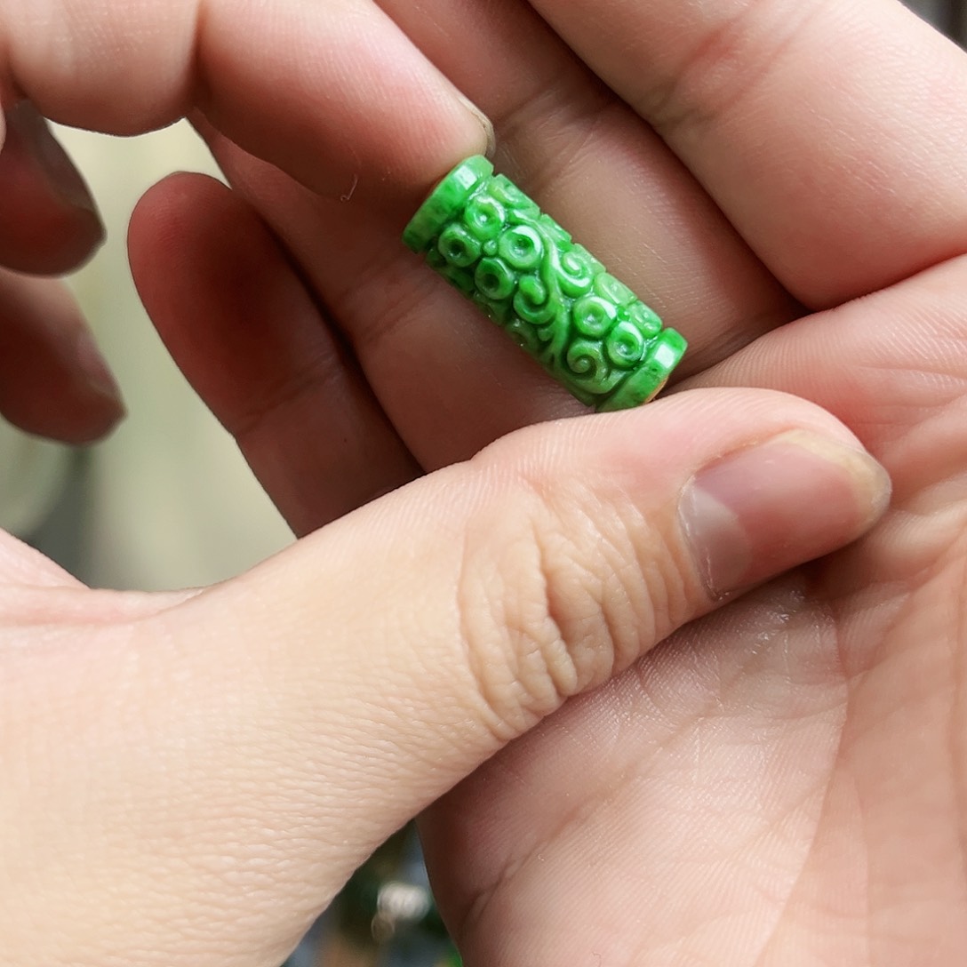 翡翠颈饰18K金镶嵌吊坠