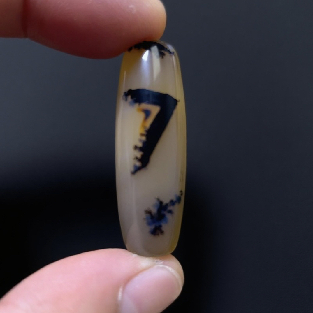 天然草花数字7像型玛瑙珠