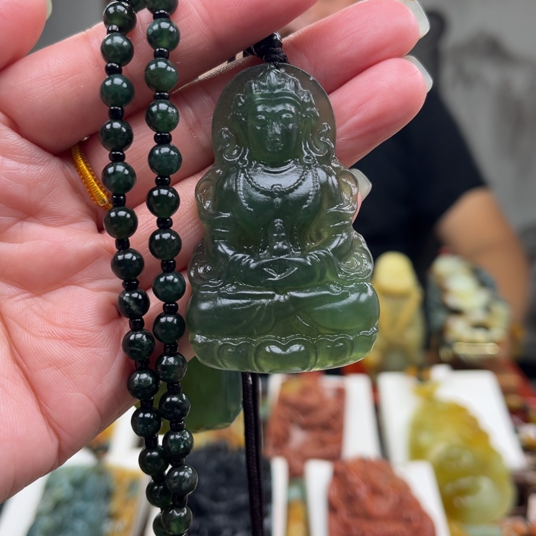 浩***然岫玉未镶嵌挂件挂件