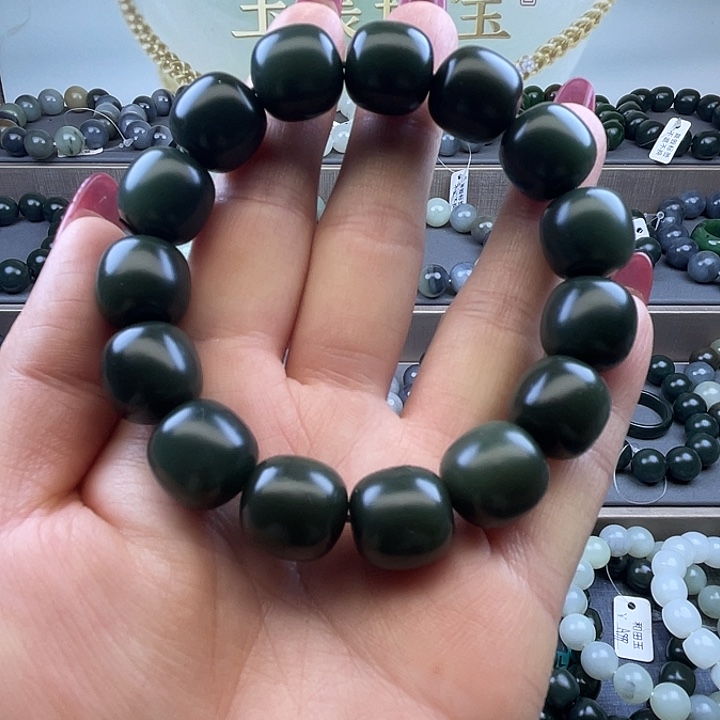 和田玉未镶嵌手链