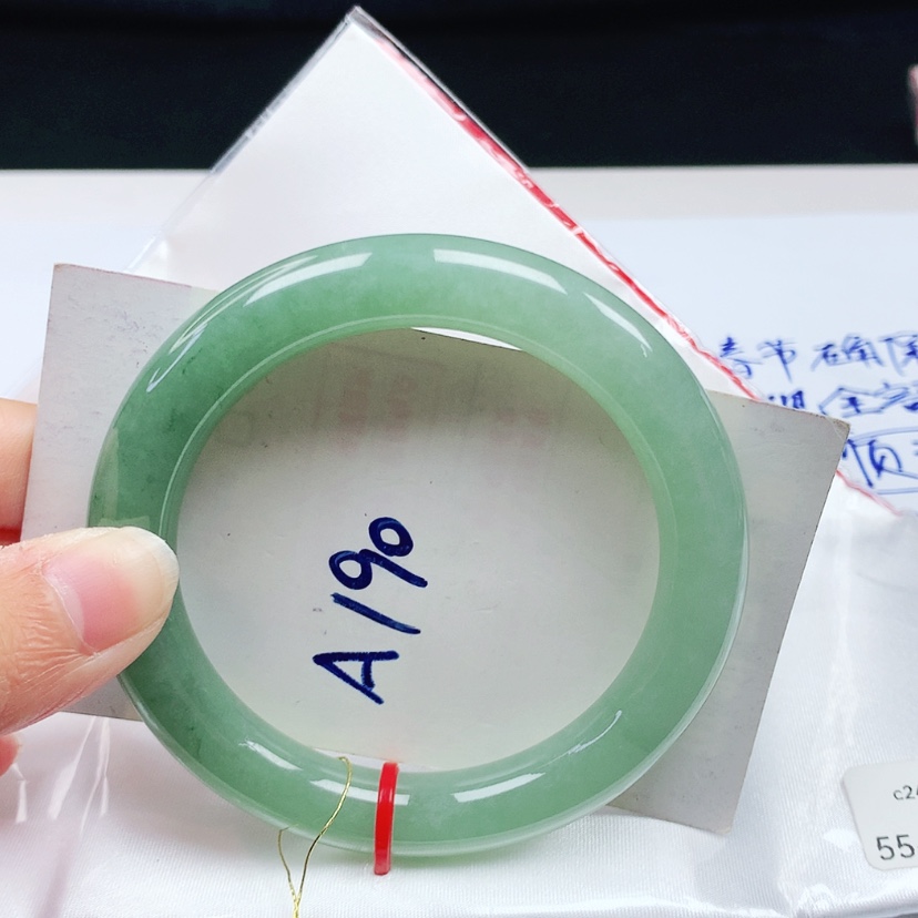 【闪购商品】翡翠手镯未镶嵌55圈