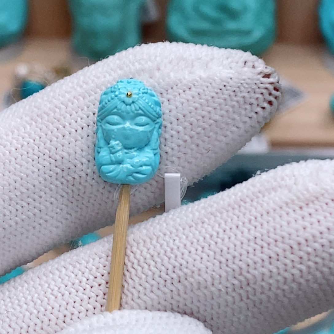 绿松石未镶嵌珠宝奇石