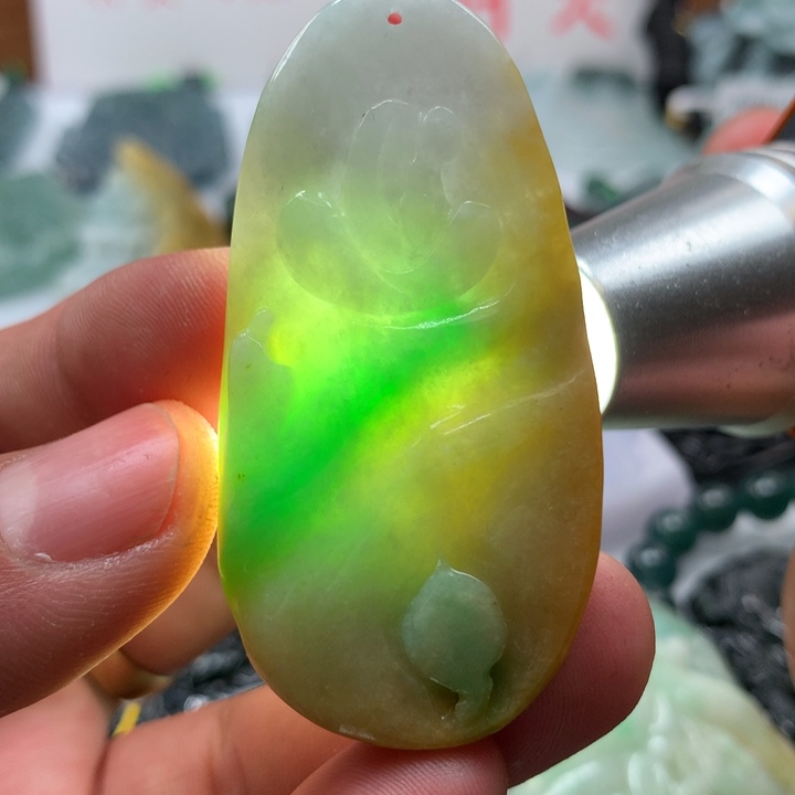 翡翠颈饰未镶嵌保真天然a货翡翠