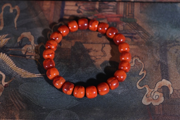 川料瓦西牛血红双色老型单圈手串（多样性发货，拍一发一）